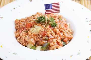 Macaroni with tomato chicken sauce