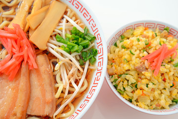 おいしそうなラーメンとチャーハン
