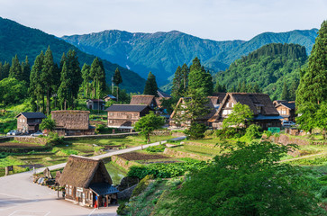 合掌造りの里　世界遺産　五箇山　相倉集落 © oben901