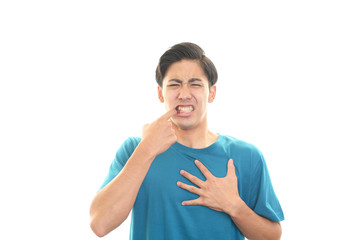 歯痛を訴える男性