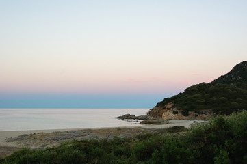 Fototapeta na wymiar Cala Sinzias tramonto