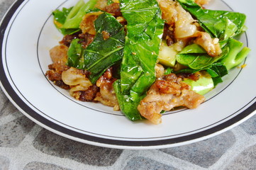 fried noodle with pork and Chinese kale