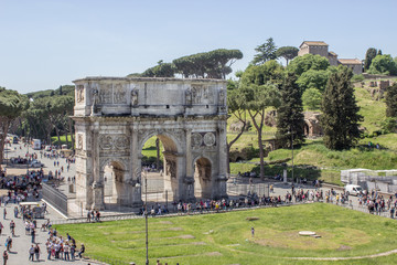 Fototapeta na wymiar Arch / Triumphal arch in Rome