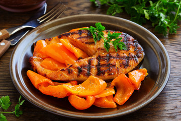 Grilled salmon with soy sauce with vegetables.