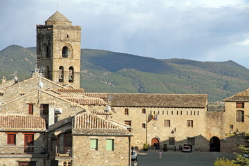 Fototapeta na wymiar Ainsa village Sobrarbe Huesca Aragon Spain