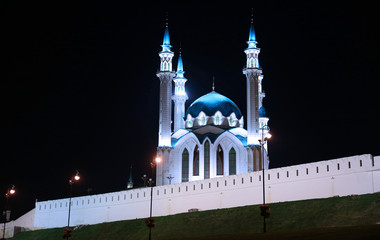 Fototapeta na wymiar Kul-Sharif mosque in Kazan Kremlin at night