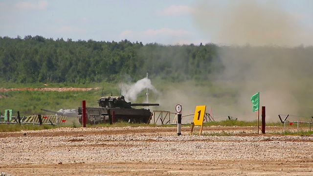 The 2S25 Sprut SD, russian self-propelled tank destroyer firing.