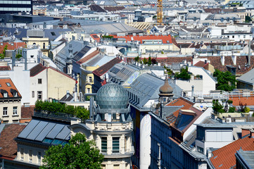 Blick &uuml;ber die D&auml;cher von Wien