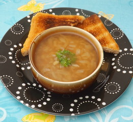 Zwiebelsuppe
