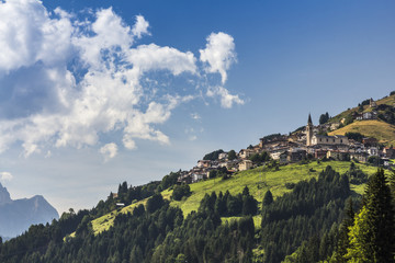 Fototapeta na wymiar Village in Italy alps, Tyrol landscape