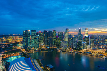 Fototapeta na wymiar Panorama of Singapore skyline downtown