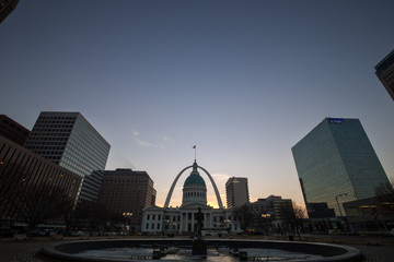 Keiner Plaza St Louis Arch