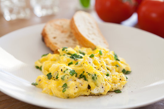 Scrambled Eggs With Spinach