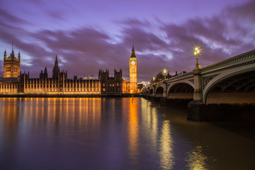 Naklejka premium Houses of Parliament at Dusk