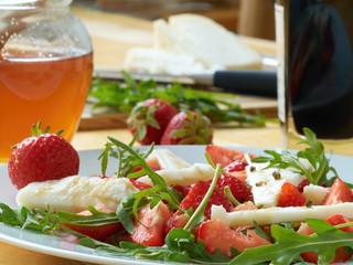 Detail of goats cheese with strawberries