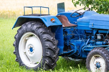 Obraz premium Traktor