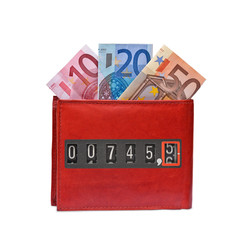 Brieftasche mit Geldzähler und Euroscheinen.