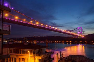 Fototapeta na wymiar Fatih Sultan Mehmet Bridge