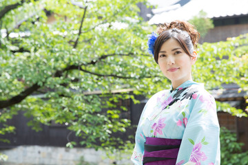 浴衣の女性