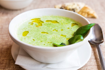 Broccoli and cheddar cheese cream soup
