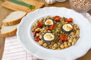 healthy dinner consist of legumes and vegetable