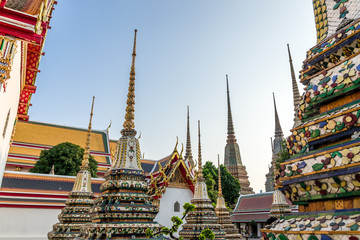 バンコクの仏塔群 ワットポー