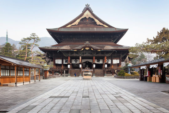 風景画（長野市 善光寺） 風景画（長野市 善光寺） 長野】「善光寺」徹底ガイド。見どころ