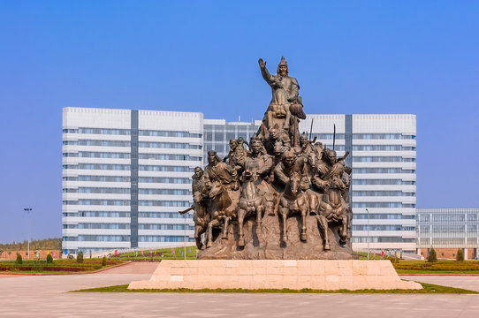 Denkmal f&uuml;r Dschingis Khan in Ordos, Innere Mongolei