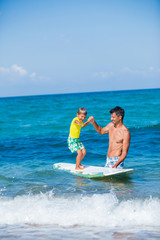 Obraz premium Boy surfing