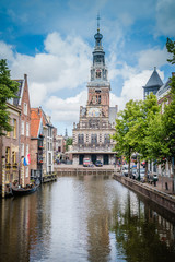 Fototapeta na wymiar Historische Altstadt in Alkmaar Nordholland Niederlande
