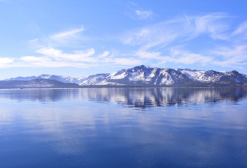 Fototapeta na wymiar Lake Tahoe Mountains 