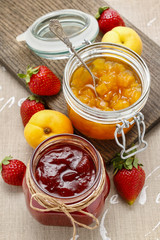 Strawberry and peach jams
