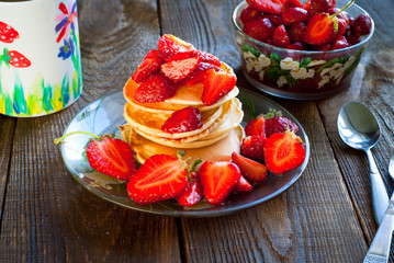 Pancakes with strawberries