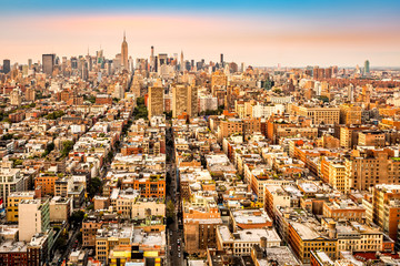 Obrazy  Widok z lotu ptaka z nowojorskimi alejami zbiegającymi się w kierunku centrum miasta