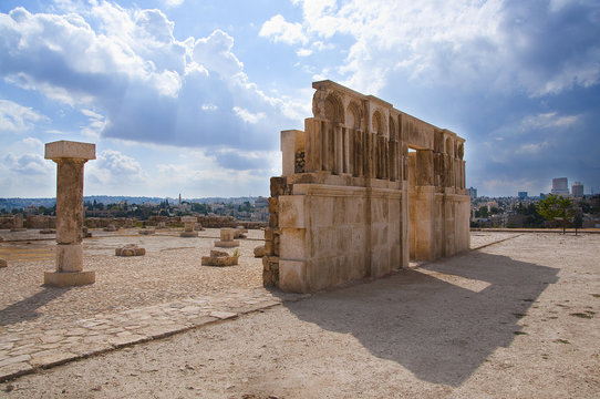 Amman citadel ruins with cloudy sky 