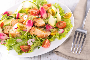 salad with chicken