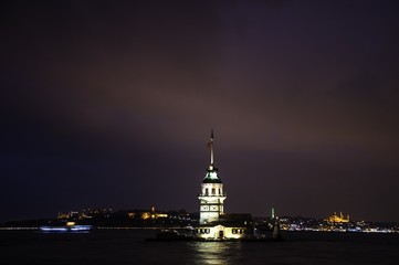Fototapeta na wymiar The Maiden’s Tower in İstanbul, Turkey