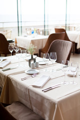table setting in restaurant