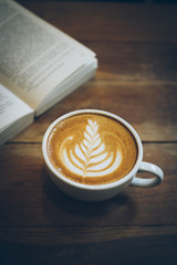 how to make latte art coffee in vintage color