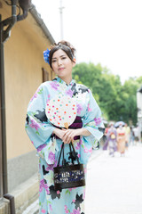 浴衣の女性
