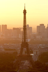 View on tthe Eiffel Tower in Paris at sunset