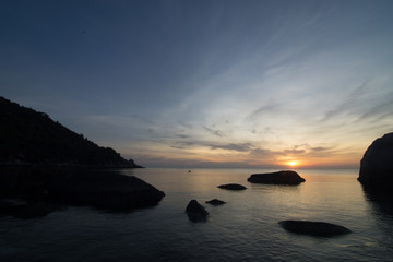 Fototapeta na wymiar Early morning sunrise over the sea