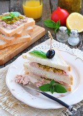 Tuna sandwich with cucumber Sweet Relish