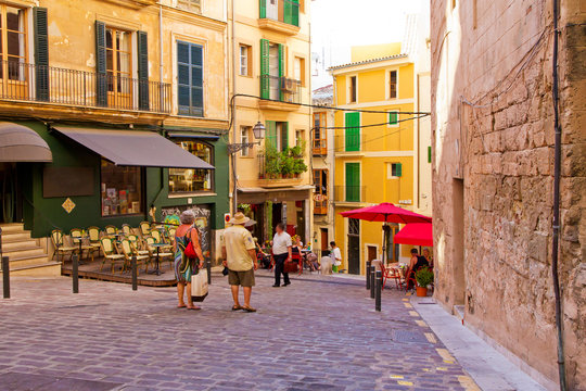 Romantische Gasse in Palma de Mallorca