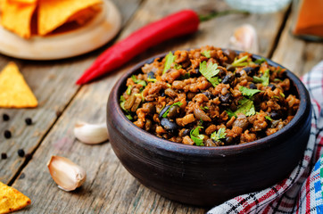 vegetarian chili with cilantro