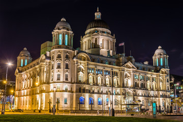 Fototapeta na wymiar Port of Liverpool Building at night - England, UK