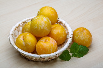 Yellow plums