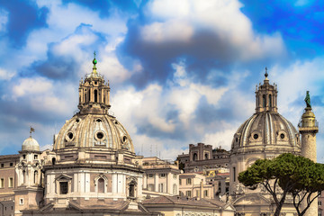 Fototapeta na wymiar Bella Roma. Lovely View on the historical buildings of Rome