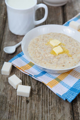 Oatmeal with butter