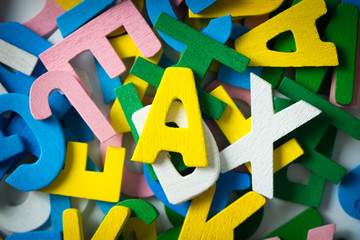 Wooden alphabets © Kenishirotie
